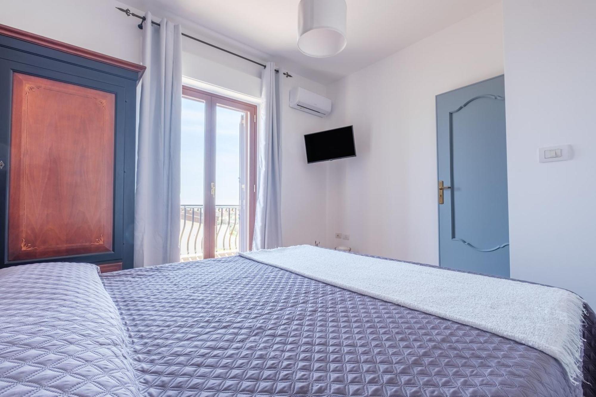 Medusa Apartment 陶尔米纳 外观 照片